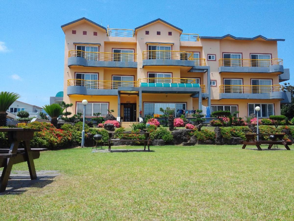 Getbawi Pension Seogwipo Exterior foto